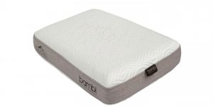 Perna BIOSALT din spumă Visco perforată cu tratament de sare gemă naturală pentru purificarea aerului și confort cervical.
