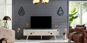 Comodă TV modernă Lavenya culori ecru și bronz cu picioare înalte. Imagine 2: Detaliu front CNC și mâner bronz unitate TV seria Lavenya Ferremo. Imagine 3: Amenajare living complet Lavenya cu unitate TV și module de stocare. Etichete (Tag-uri): unitate tv, comoda tv, mobilier living, lavenya ferremo, mobilier ecru bronz, design cnc mobilier, unitate tv moderna, ferremo otopeni, mobilier rate fara dobanda, comoda tv picioare inalte, mobilier certificat e1, living lavenya, mobilier ilfov, mobila otopeni Dorești să trecem la Dormitorul sau Diningul din colecția LAVENYA? AI responses may include mistakes. Learn more Comodă TV modernă Lavenya culori ecru și bronz cu picioare înalte. Imagine 2: Detaliu front CNC și mâner bronz unitate TV seria Lavenya Ferremo. Imagine 3: Amenajare living complet Lavenya cu unitate TV și module de stocare. Etichete (Tag-uri): unitate tv, comoda tv, mobilier living, lavenya ferremo, mobilier ecru bronz, design cnc mobilier, unitate tv moderna, ferremo otopeni, mobilier rate fara dobanda, comoda tv picioare inalte, mobilier certificat e1, living lavenya, mobilier ilfov, mobila otopeni Dorești să trecem la Dormitorul sau Diningul din colecția LAVENYA? AI responses may include mistakes. Learn more Comodă TV modernă Lavenya culori ecru și bronz cu picioare înalte.